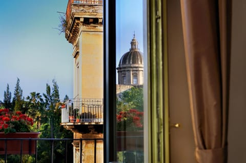 Balcony/Terrace, City view, Garden view