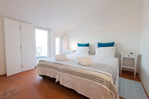 Balcony/Terrace, Bedroom, River view, Sea view