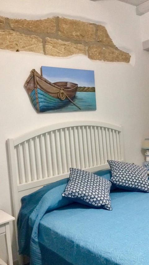 Decorative detail, Bedroom