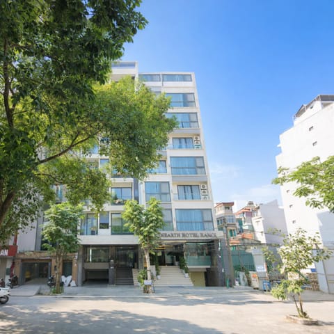 Property building, Day