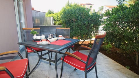 Patio, Balcony/Terrace