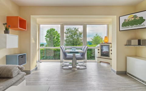 TV and multimedia, Balcony/Terrace, Seating area, Dining area, On site