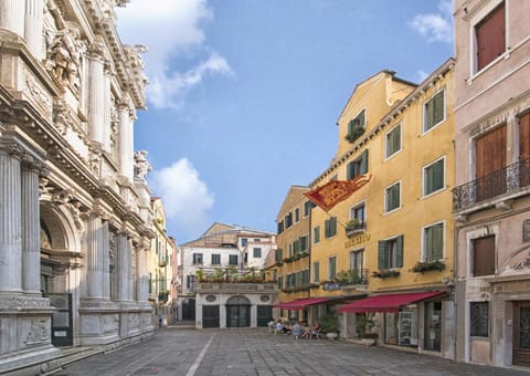 Property building, Facade/entrance, Property logo or sign, Other