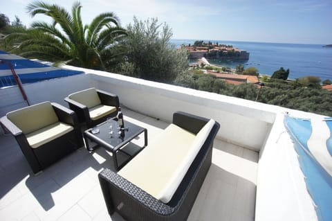 Vila Mitrovich Apartment in Sveti Stefan