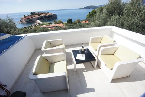 Vila Mitrovich Apartment in Sveti Stefan