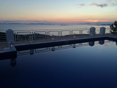 City view, Pool view, Sea view, Sunset