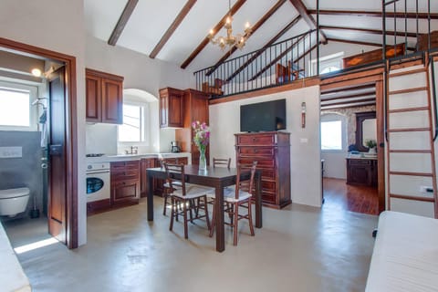 Fishing, Snorkeling, Balcony/Terrace, Beach, Hiking, Cycling, Garden view, Sea view