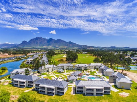 Property building, Bird's eye view, Mountain view