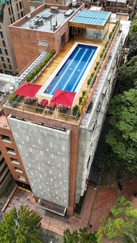 Property building, Swimming pool