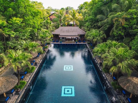 Pool view, Swimming pool