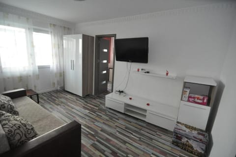 Photo of the whole room, On site