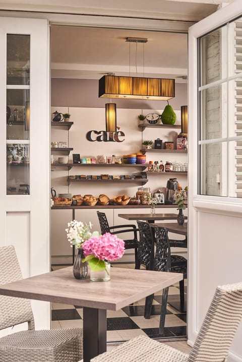 Restaurant/places to eat, Communal lounge/ TV room, Garden, Food, Garden view, Breakfast, Breakfast, Continental breakfast, Buffet breakfast