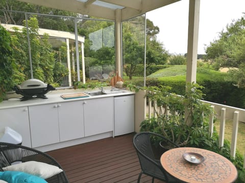 Patio, BBQ facilities, Garden, View (from property/room), Garden view