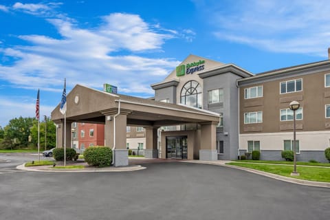 Holiday Inn Express Ogden by IHG Hotel in Ogden
