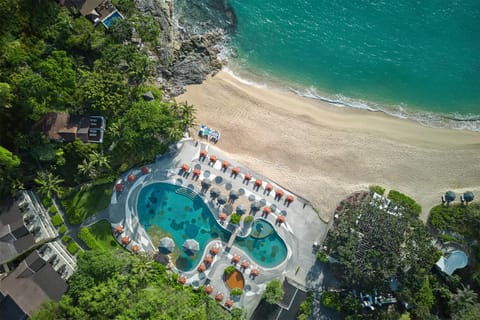 Property building, Bird's eye view, Beach, Beach, Swimming pool, Swimming pool