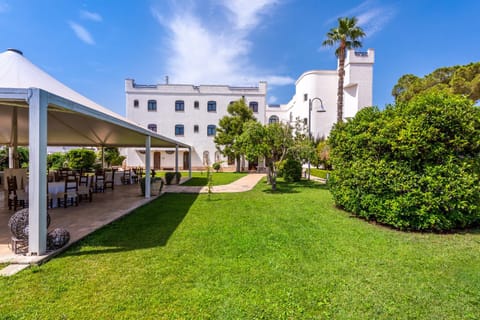 Property building, Garden