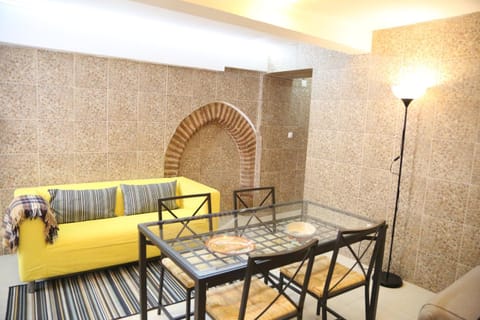 Communal lounge/ TV room, Dining area