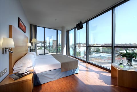 Bed, View (from property/room), Photo of the whole room, Decorative detail, Bedroom