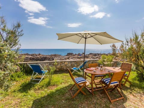 Holiday Home Il Giardino sul Mare by Interhome House in Tuscany