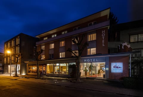 Property building, Street view