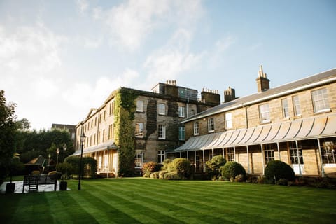 Facade/entrance, Garden