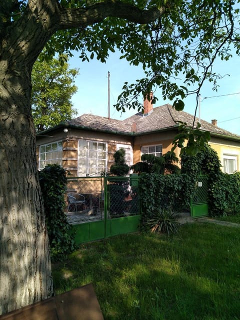 Property building, Spring