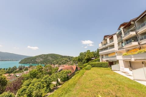 Property building, Lake view