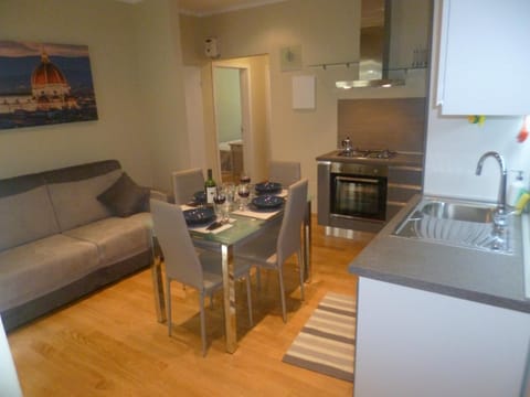 Communal lounge/ TV room, Lounge or bar, Communal kitchen