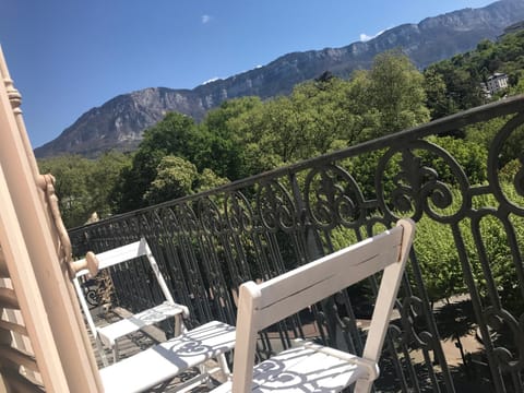 Suite Grand Hotel Palace Aix les Bains French Alps Apartment in Aix-les-Bains