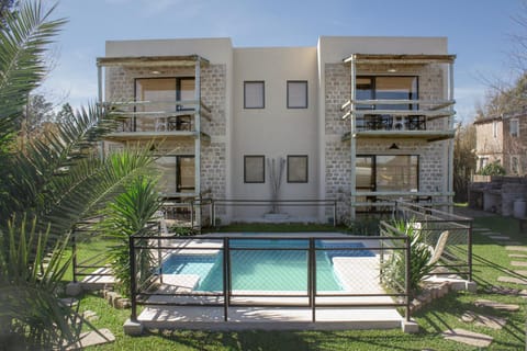 Property building, Pool view, Swimming pool