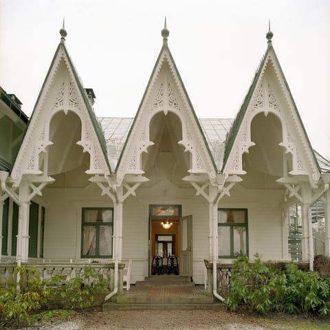 Facade/entrance