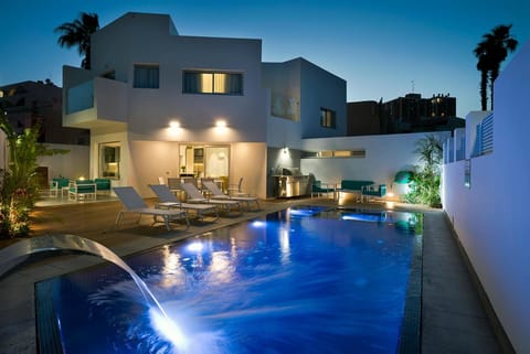 Garden, Swimming pool