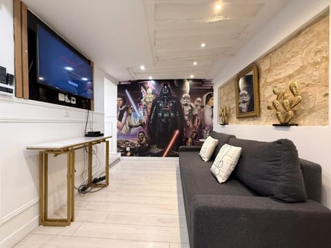 UrbanFlat 41 - Disneyland in Paris - Montorgueil Apartment in Paris