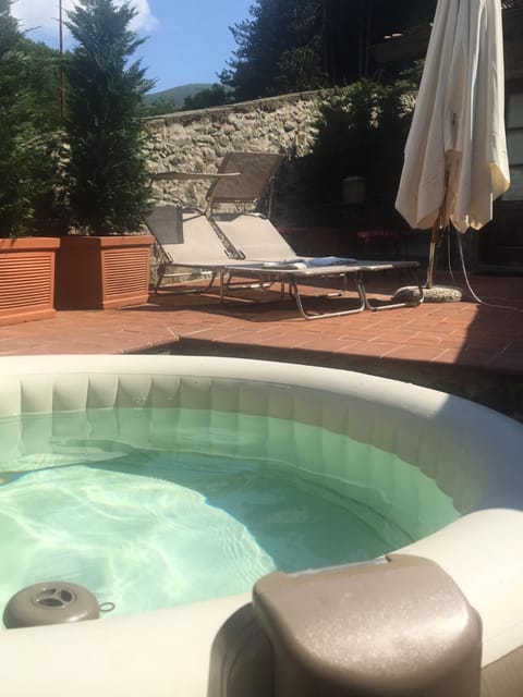 River Idyll Chalet in Bagni di Lucca