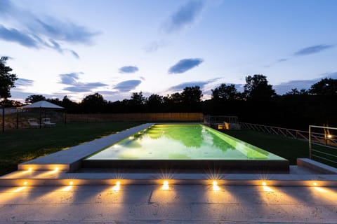 Night, Swimming pool