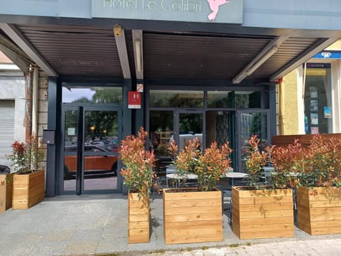 Facade/entrance