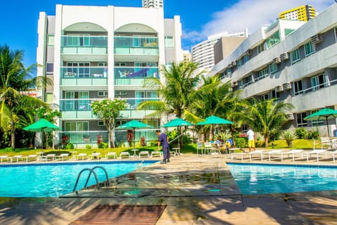 Property building, Spring, Day, Garden, Garden view, Pool view, Swimming pool, sunbed