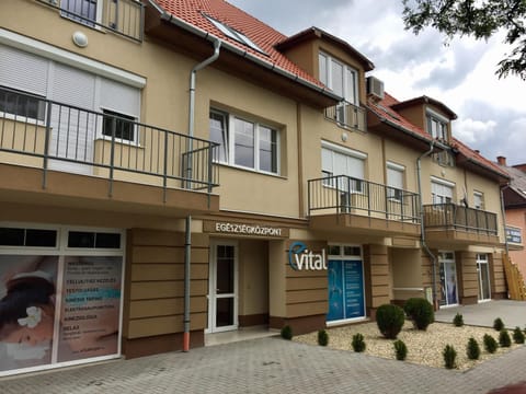 Property building, Facade/entrance