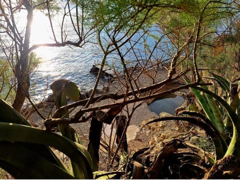 Vrachokipos House in Islands