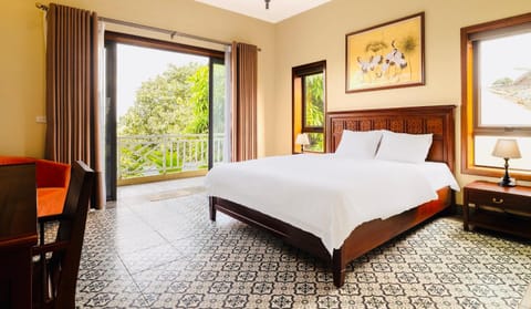 Bed, View (from property/room), Balcony/Terrace, Photo of the whole room, Bedroom