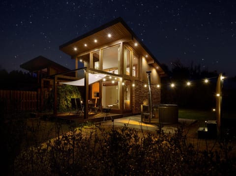 Property building, Night, Garden, Garden view, Bath