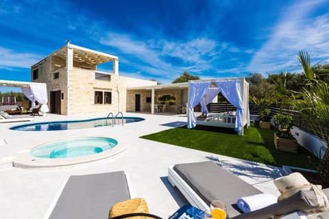 Garden, Hot Tub, Swimming pool, Swimming pool