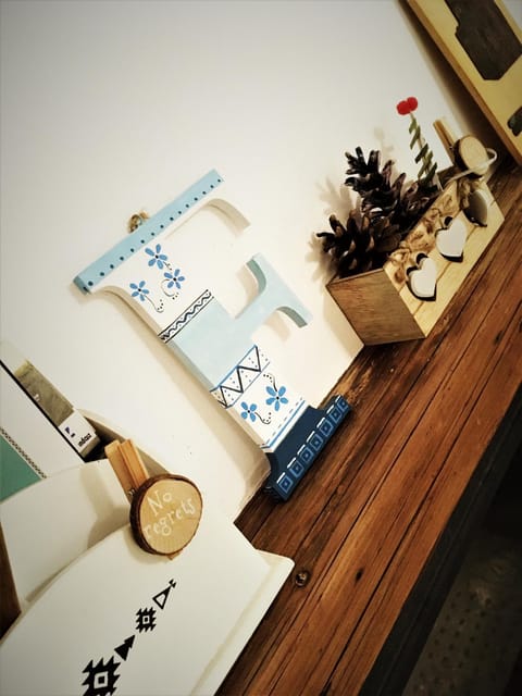 Decorative detail, Logo/Certificate/Sign, On site