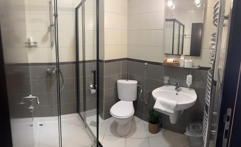 Lucic Rooms & Suites Bed and Breakfast in Budva