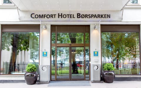 Property building, Facade/entrance, Property logo or sign