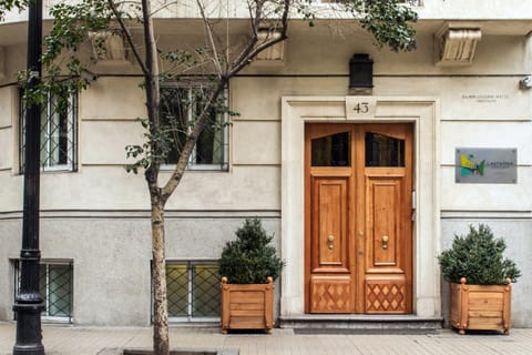 Facade/entrance