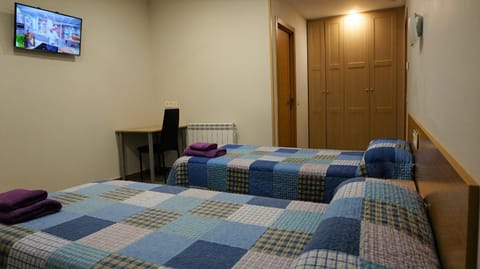 Photo of the whole room, Decorative detail