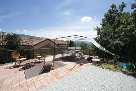 Natural landscape, Garden, Balcony/Terrace, Garden view, Mountain view, Area and facilities