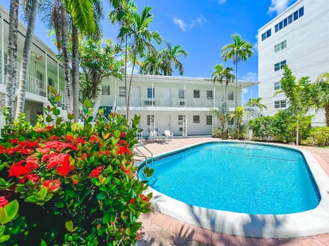 Property building, Swimming pool