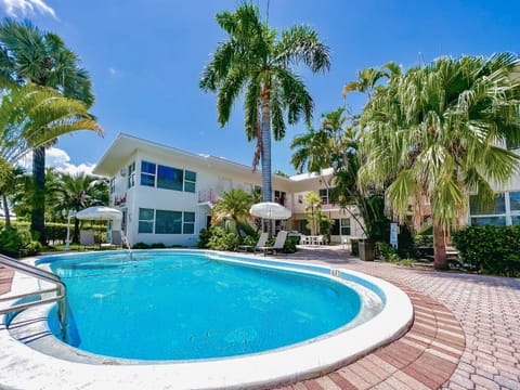 Property building, Swimming pool